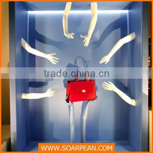 Customized Fiberglass Mannequin Hand Bag Window Display thumbnail-1