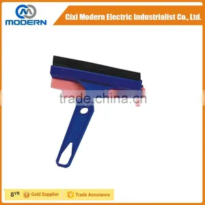 2016 Cleaning Car Window Squeegee thumbnail-1