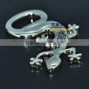 High Quality Gecko Shape Metal Beer Bottle Opener Keychain thumbnail-1