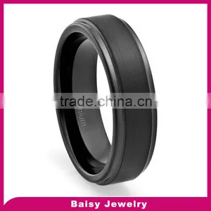 China Popular Customized Titanium Rings for Men Jewelry thumbnail-3