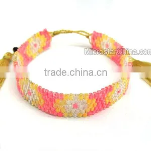 New Hot Pink Seed Bead Macrame Bracelet thumbnail-3
