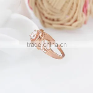 Rose Gold Prong Round Cut Ring With Inlaid AAA Zircon thumbnail-3