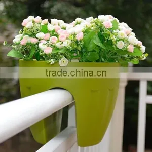 Corlorful Wall Hanging Plastic Flower Pots thumbnail-1
