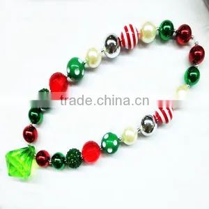 Christmas Baby Bubblegum Beaded Necklace thumbnail-5