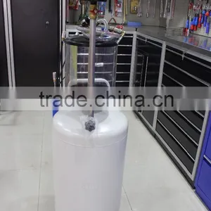 Oil Collecting Machine for Car Repairing Workshop AX-3197 thumbnail-3