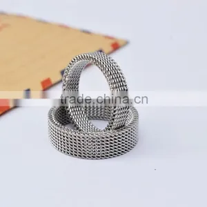 MOQ 3 Pair Cheap Price Guangzhou Whosale Jewelry Silver Couple Rings for Couple thumbnail-3