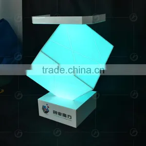 Customized Rubik Cube Shape Clear Acrylic Speech Lectern for Business Supplier's Choice thumbnail-5