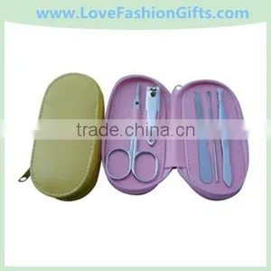 Manicure & Pedicure Kit thumbnail-1