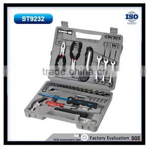 Portable Carry Box 3/8''*3'' Extension Bar 3/8'' H Ratchet Handle 1/4'' Adaptor 6'' Long Nose Plier 8oz Claw Hammer thumbnail-1