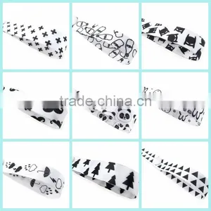 INS Hotsale White and Black Pacifier Clips With Buttons thumbnail-2