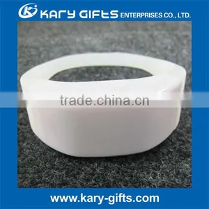 Wholesale LED Flashing Bracelet Via Remote Controled LED Bracelet thumbnail-3