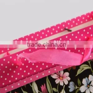 Flower Design Foldable Gift Bag / Shopping Paper Bag thumbnail-5