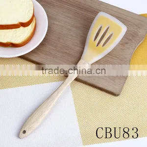 Wooden Handle Silicone Head Top Quality Fashional Style Kitchenware Set thumbnail-3