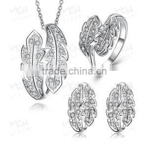 Silver Plated Design Chic Pearl Necklace Set thumbnail-5