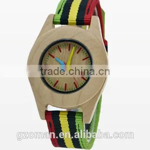Wood Leather Man Watch thumbnail-1