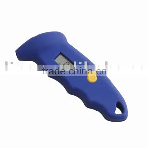 Digital Tire Gauge With LCD thumbnail-1