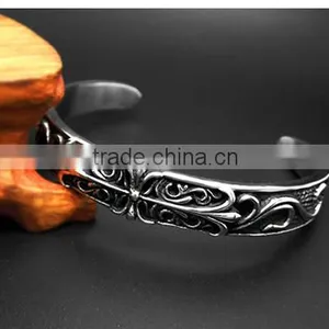 C Shape Antique Silver Vintage Engraved Stainless Steel Bangles thumbnail-5