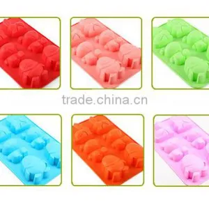 Cute Animal Shaped Silicon Cake Baking Mould thumbnail-6