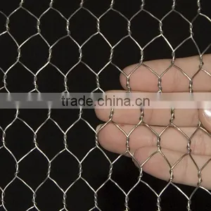Pvc Coated /Galvanized Hexagonal Wire Mesh for Chicken Fence/highway Fence thumbnail-1