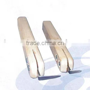 SK5 Blade Plastic-Cutter With Wooden Handle (Scraper) thumbnail-1