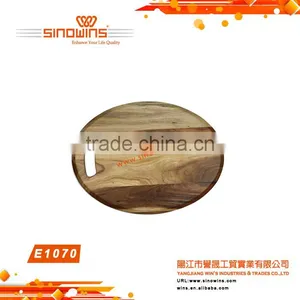 E1070 Wholesale Wooden Vegetable Chopping Board With Handle thumbnail-1