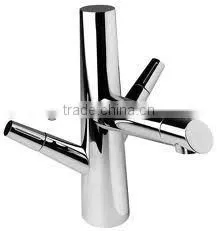Single Handle With Single Hole Lead Free Kitchen Faucet With Sidespray, Polished Chrome thumbnail-5