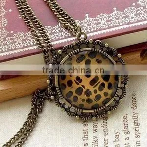 Fashion Leopard Grain Disc Pendant, Metal Alloy, Antique Jewelry, Fashion Jewelry thumbnail-1