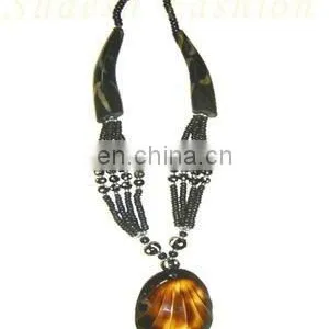 Wholesale Fashion Girl Glass Beads Necklace thumbnail-1
