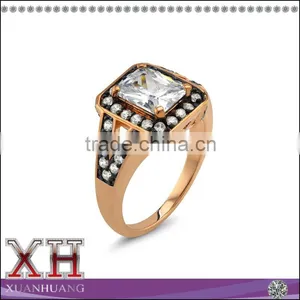 Beautiful Design S925 Sterling Silver White Stone Engagement Ring for Women thumbnail-1