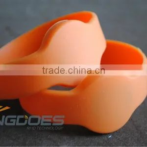 Waterproof RFID Silicone Wristband thumbnail-1