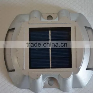 LED Flashing Solar Road Stud thumbnail-4