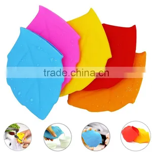 Portable Travelling Leaf Shaped Silicone Toothbrush Cover Case Outdoor Flexible FDA Silicone Water Cup thumbnail-1