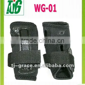 Snow /Ski Wrist Protector thumbnail-1