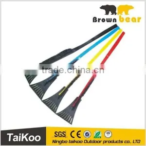 Long Handle Ice Scraper With Brush thumbnail-1
