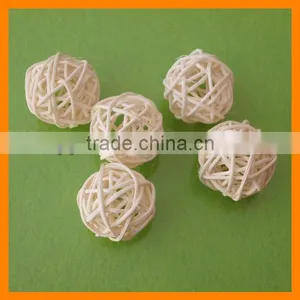 Cheap Handmade Colorful Weaving Rattan Ball thumbnail-1