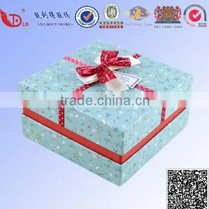 2015 High Quality White Cardboard Custom Paper Gift Box thumbnail-5