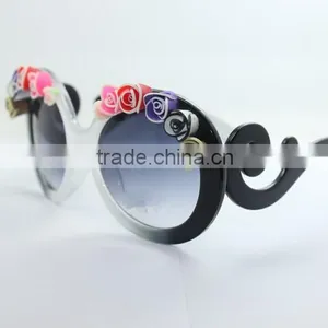 Women's Vintage Beach Style Round Frames UV400 Multi-color Rose Flower Sunglasses thumbnail-4