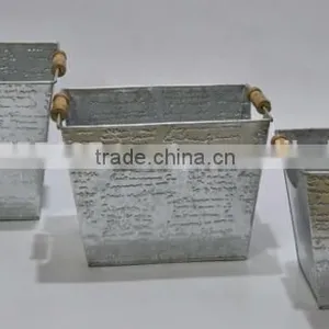 Decorative Garden Planters in Metal thumbnail-1