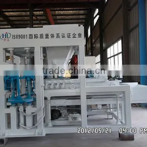 Italy QT4-15B Medium Size Fully Automatic Hydraulic Interlocking Vibrated Block Making Machine Price thumbnail-4