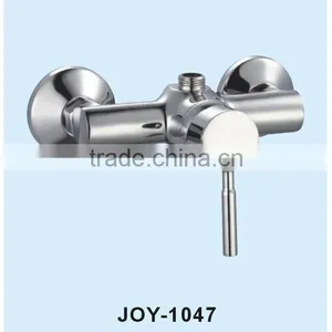 Morden Copper Shower Faucet thumbnail-2