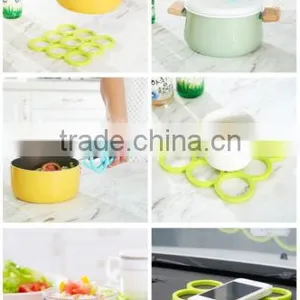 Heat Resistant Silicone Mat Round Shaped Waterproot Place Mat thumbnail-4