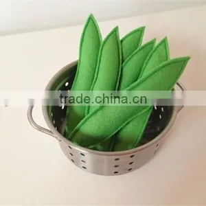 2017 Pretend Play Felt Food Vegetable Runner Beans Made in China thumbnail-1