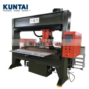 Automatic Travel Head Cutting Machine for Shoe Material/sandpaper thumbnail-4