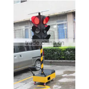 High Quality 300mm Four Direction Solar Powered Temporary Led Traffic Signal Light thumbnail-4