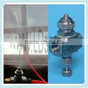 Liquid and Air Internal Mixing Flat Fan Spraying Atomizing Nozzles thumbnail-1