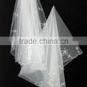 2016 New Fashion Beautiful Wedding Veils Two Layers Lace Trim Bridal Veils thumbnail-1
