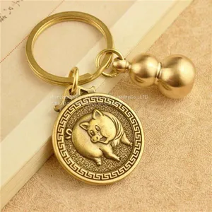 Quick Production of Metal Keychain Creative Keychain Factory thumbnail-2