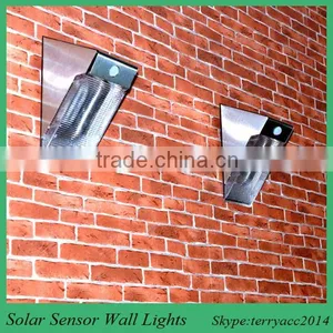 4LED Solar Power Light Sensor Wall Light Outdoor Waterproof Garden Lamp thumbnail-2