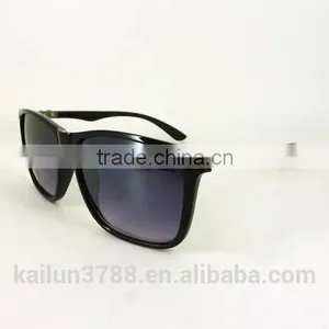 KL Classic UV Polarized Sunglasses thumbnail-2