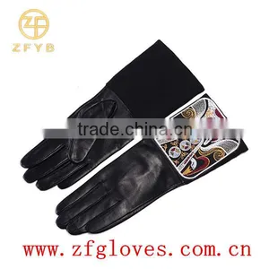 Chinese Style Importers of Leather Gloves thumbnail-1